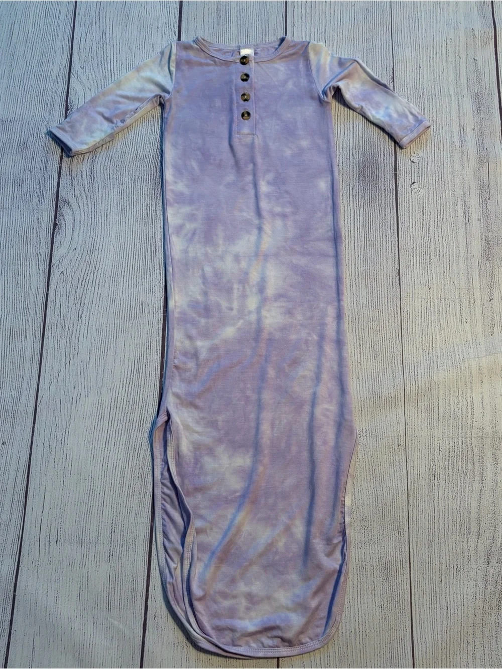 Lou Lou & Company Lilac Baby Knotted Gown Size 3-6 months